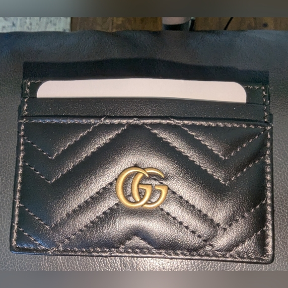 Gucci Handbags - Gucci GG Marmont card holder NWOT